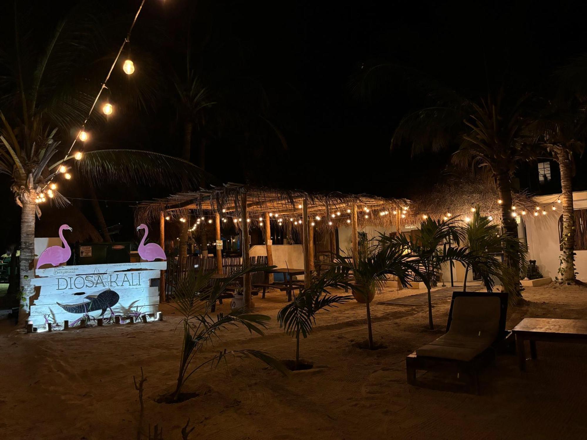 La Diosa Kali Beach Front Hotel جزيرة هول بوكس المظهر الخارجي الصورة